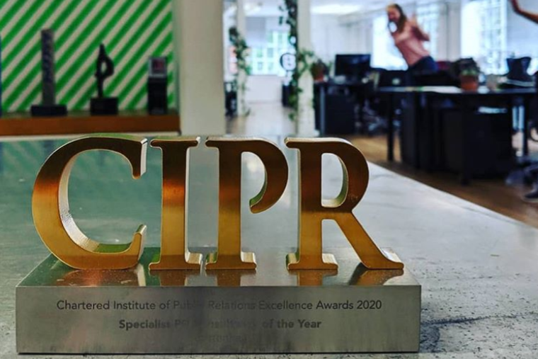  My first commute in over three months and the office was almost how I remember it. Had a few new additions to drop off, and brought some things back home. Start of a new era. Our trophy for the CIPR Agency of the Year award is pride of place on front desk. Now for the new era to be ushered in. 🙌🏼 @drewbattenhall on Instagram
