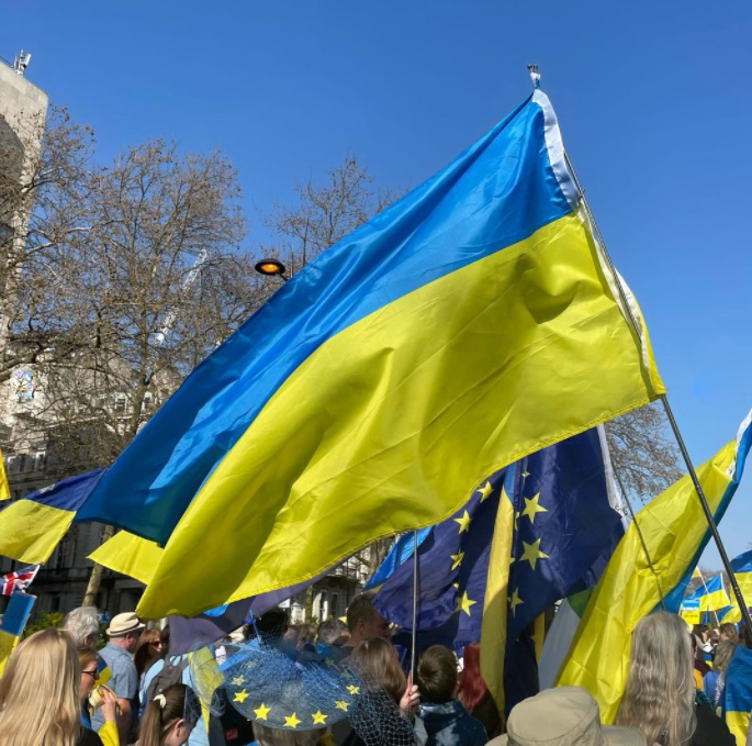 'So much positive energy in London today for the people of Ukraine.' David Gallagher @tbonegallagher on Instagram