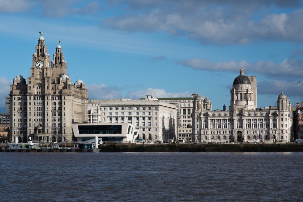 Image of Liverpool by timajo from Pixabay 
