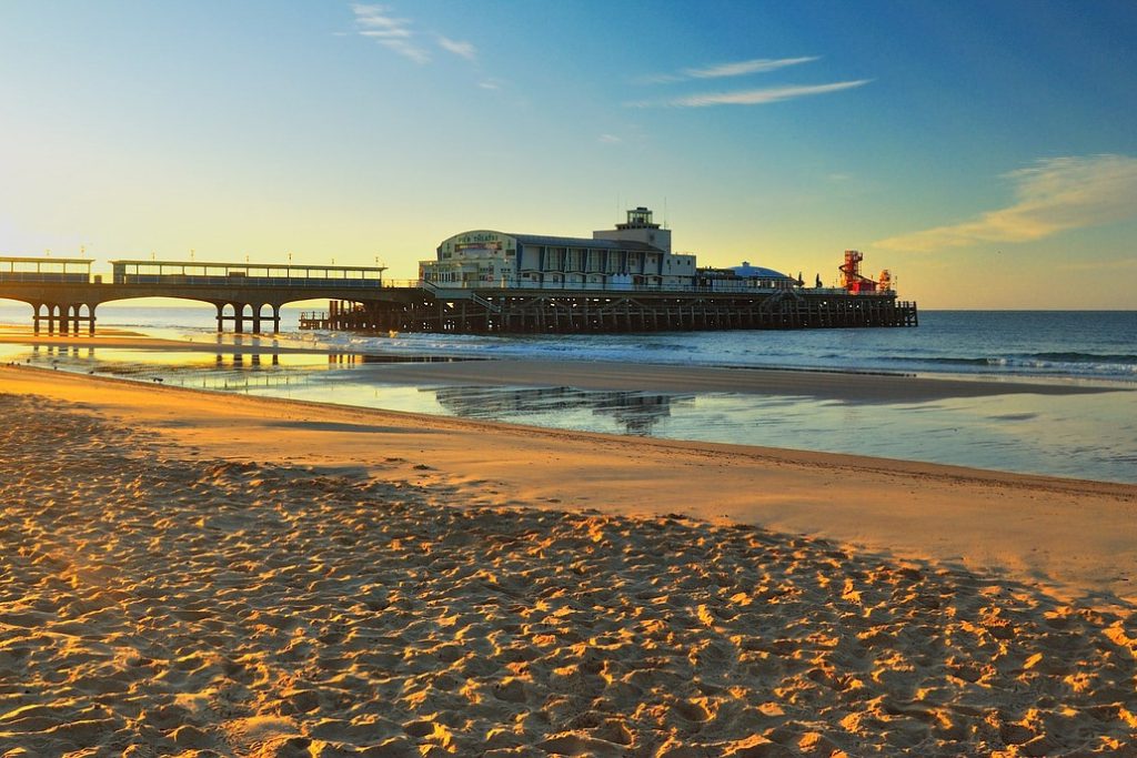 Bournemouth image by csiziistvan from Pixabay